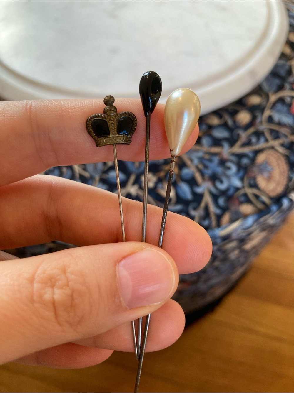 Antique Black Enamel Crown, Black Glass & Glass/Faux Pearl Hat Pins - Picture 10 of 11